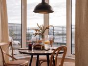 2 Zimmer möblierte und neurenovierte Mietwohnung in...