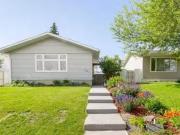 1011 Penrith Crescent Se, Calgary, AB, T2A 2H6 house for...