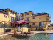 10/12 Bath Street, Labrador, QLD 4215