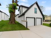 1013 Armstrong Ave, Kansas City, KS 66102 | Compass