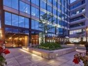 102 305 King Street W