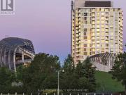 102 3 Trafalgar Road, Oakville, ON, L6H 7C2 townhouse...