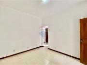 102 Área Útil Casa Alugar, 2 Dormitórios localizado em...