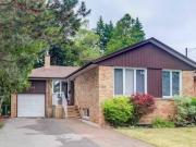 102 Drewry Avenue Toronto ON M2M 1C8 3 Bedroom Apartment...