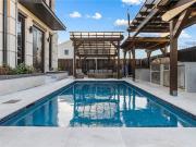 102 E Whiting Street, South Padre Island, US, TX