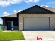 10327 Wayborough Ln, Lincoln, NE 68527