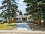 1040 Lake Ontario Drive Se, Calgary, AB, T2J 3K2 house...