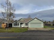 1041 Barnes Ave SE, Salem, OR 97306