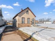 1041 Western Ave N, Saint Paul, MN 55117