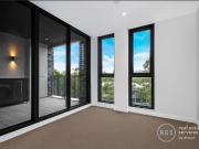 Furnished 1 Bedroom Apartment with a Functional Study...