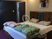 1050 Ft² Flat for Rent