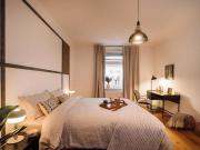 2 Zimmer möblierte und neu renovierte, moderne...
