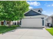 105 Somerset Close Sw, Calgary, AB, T2Y 3C4 house for sale.