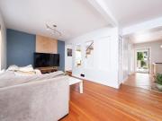 1075 GLADWIN DRIVE, North Vancouver, BC V7R 1A1 House...