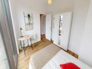 108 Barbusse 103 #4 Chambre