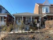 1094 Saint Clarens Avenue Toronto ON M6H 3X7 3 Bedroom...