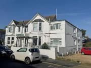 10 bedroom hotel room for sale