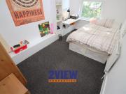 10 Bedroom House for rent at Moorland Road, Hyde Park, Leeds