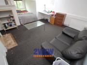 10 Bedroom House for rent at Moorland Road, Hyde Park, Leeds