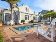 10 Bedroom House in Observatory