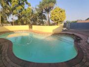 10 Bedroom House in Parlock