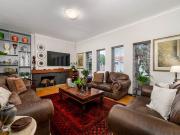 10 Bedroom House in Summerstrand