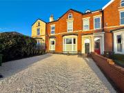 10 bedroom terraced house for sale