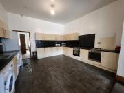 10 bedroom terraced house to rent