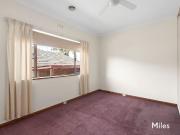 10 Cantala Avenue, Rosanna