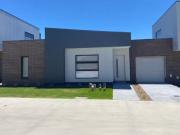 10 Cinnamon Drive, Cranbourne East VIC 3977 House For Lease