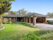 10 Crosby Dr, Glen Waverley VIC 3150 House For Rent