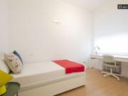 10 Dormitorio Shared Living/Roommate Madrid Madrid 64984040