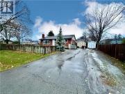 10 GLENELLEN Drive Unit# Upper