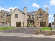 10 Hillcrest, Mayfield, Claremorris, Co. Mayo, F12N9V9...