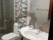 10 marla 3 bed flat available for rent with gas in askari 11