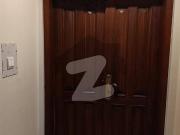 10 marla 3 bed flat available for rent with gas in askari 11