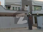 10 Marla 3 BED Ideally Located House Available For Rent...