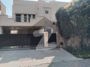 10 marla 3 bedrooms sd house available for sale