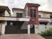 10 marla 4 bedrooms sd house available for sale