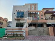 10 Marla 5 Bedroom Double Unit House For Sale In Bahria...