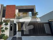 10 Marla 5 Beds Magnificent Bungalow For Rent