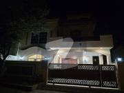 10 Marla 5bedrooms Brand New House For Sale In Bahria...