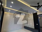 10 Marla Beautiful Designer House Available For Sale