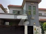 10 marla beautiful house available for sale