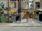 10 Marla Beautiful House For Sale In Johar Block, Bahria...