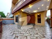10 Marla Beautiful House In Bahria Town Phase 5