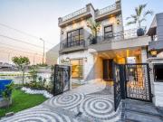 10 Marla Beautiful Modern Bungalow Available For Sale In...