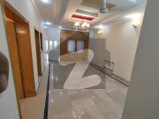 10 marla beautifull brand new house availble for rent
