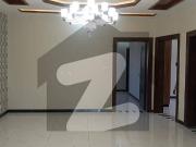 10 marla beautifull new house availble for rent