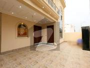 10 Marla Beautifully Designed House For Sale And Direct...